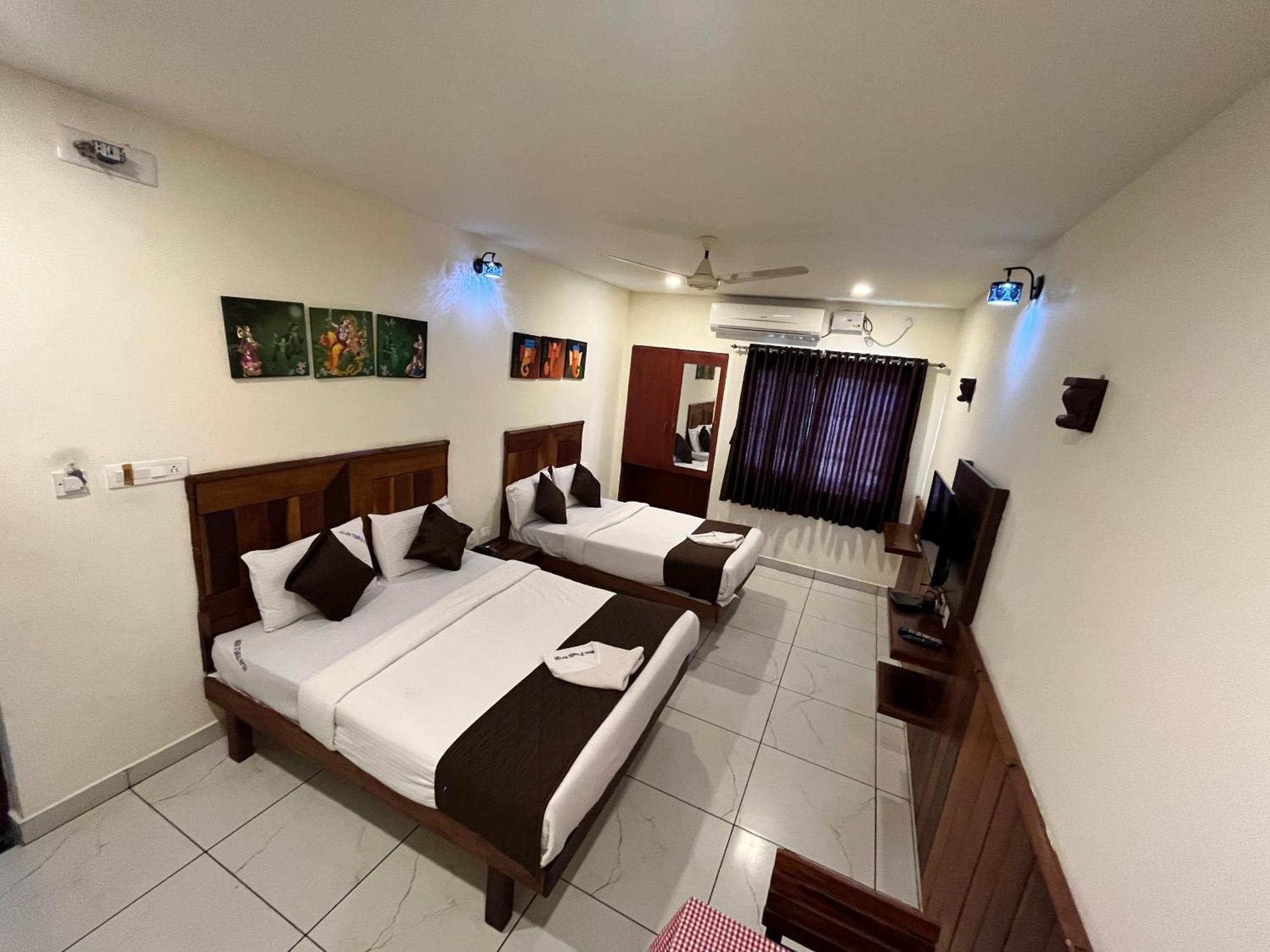 Velan Temple View Hotel Palni Exterior foto