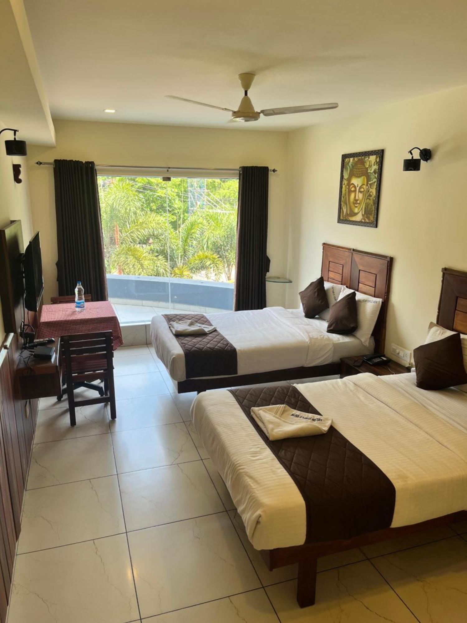 Velan Temple View Hotel Palni Exterior foto