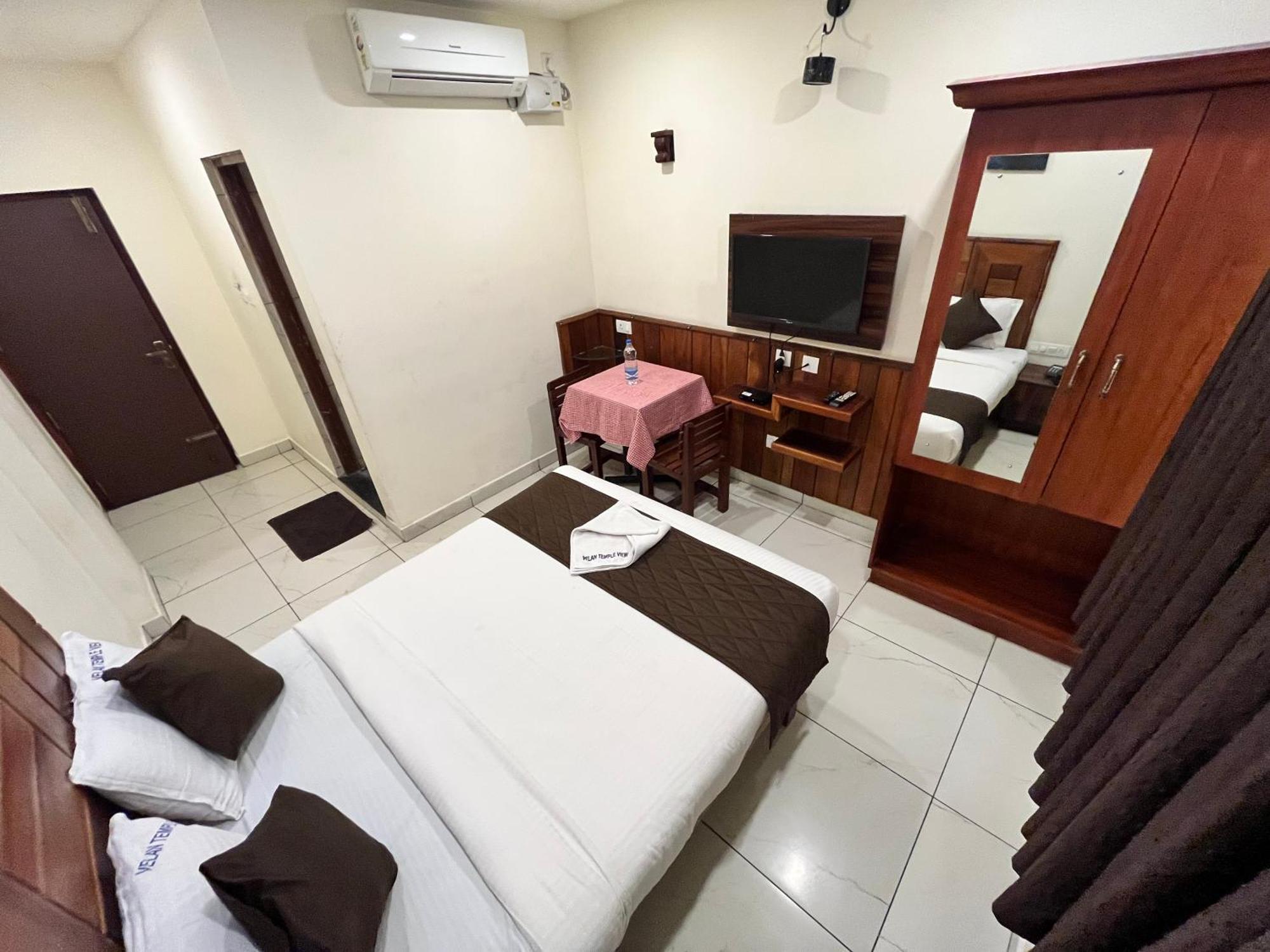 Velan Temple View Hotel Palni Exterior foto